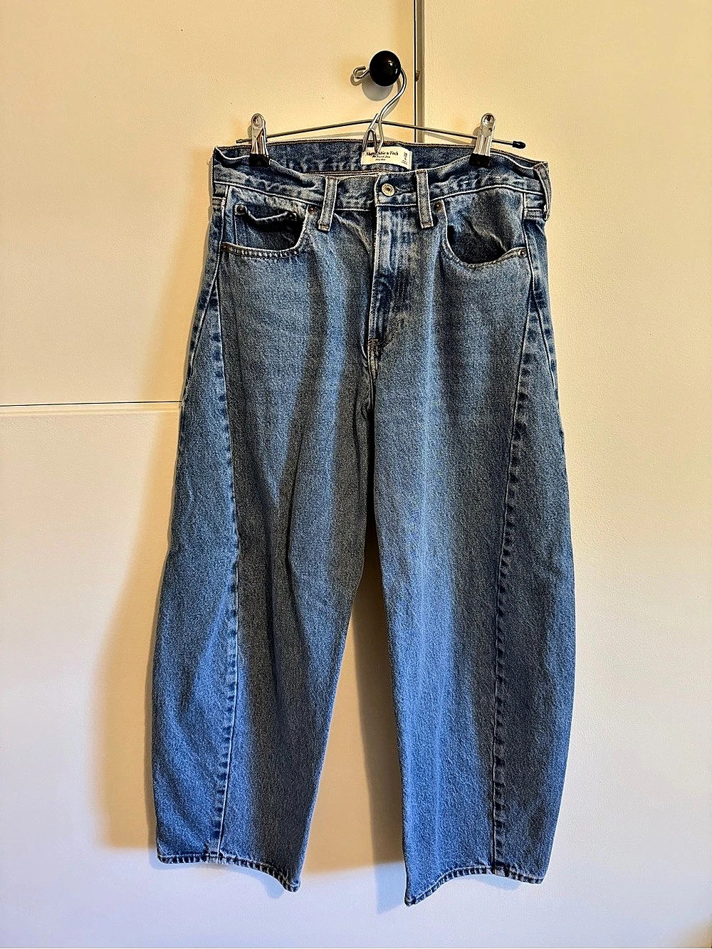Abercrombie & Fitch The Barrel Jean Mid Rise Blue Size 28